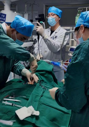 C:\Users\Administrator\Desktop\图片2.jpg C:\Users\Administrator\Desktop\图片2.jpg